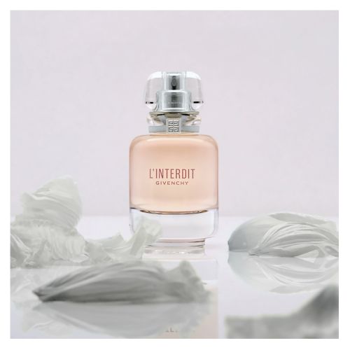 <strong> GIVENCHY <br> L'INTERDIT </strong><br> Eau de Toilette
