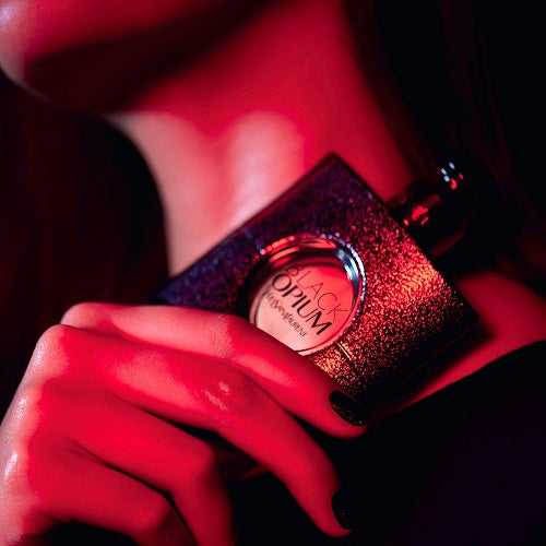<strong> YVES SAINT LAURENT <br> BLACK OPIUM </strong><br> Eau de Parfum