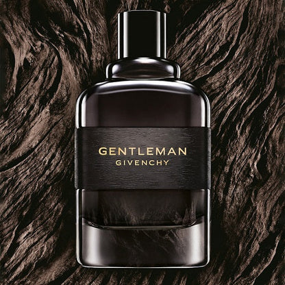 <strong> GIVENCHY <br> GENTLEMAN </strong><br> Eau de Parfum Boisée