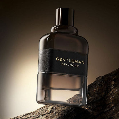 <strong> GIVENCHY <br> GENTLEMAN </strong><br> Eau de Parfum Boisée
