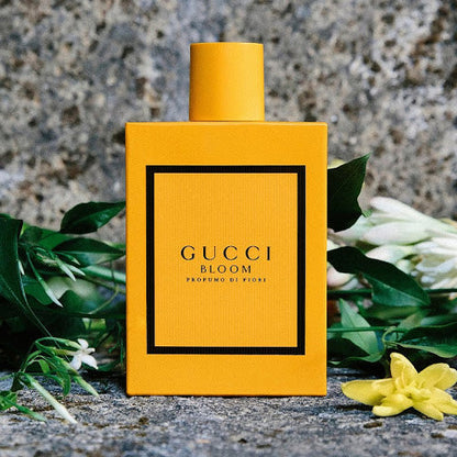 <strong> GUCCI <br> BLOOM PROFUMO DI FIORI </strong><br> Eau de Parfum
