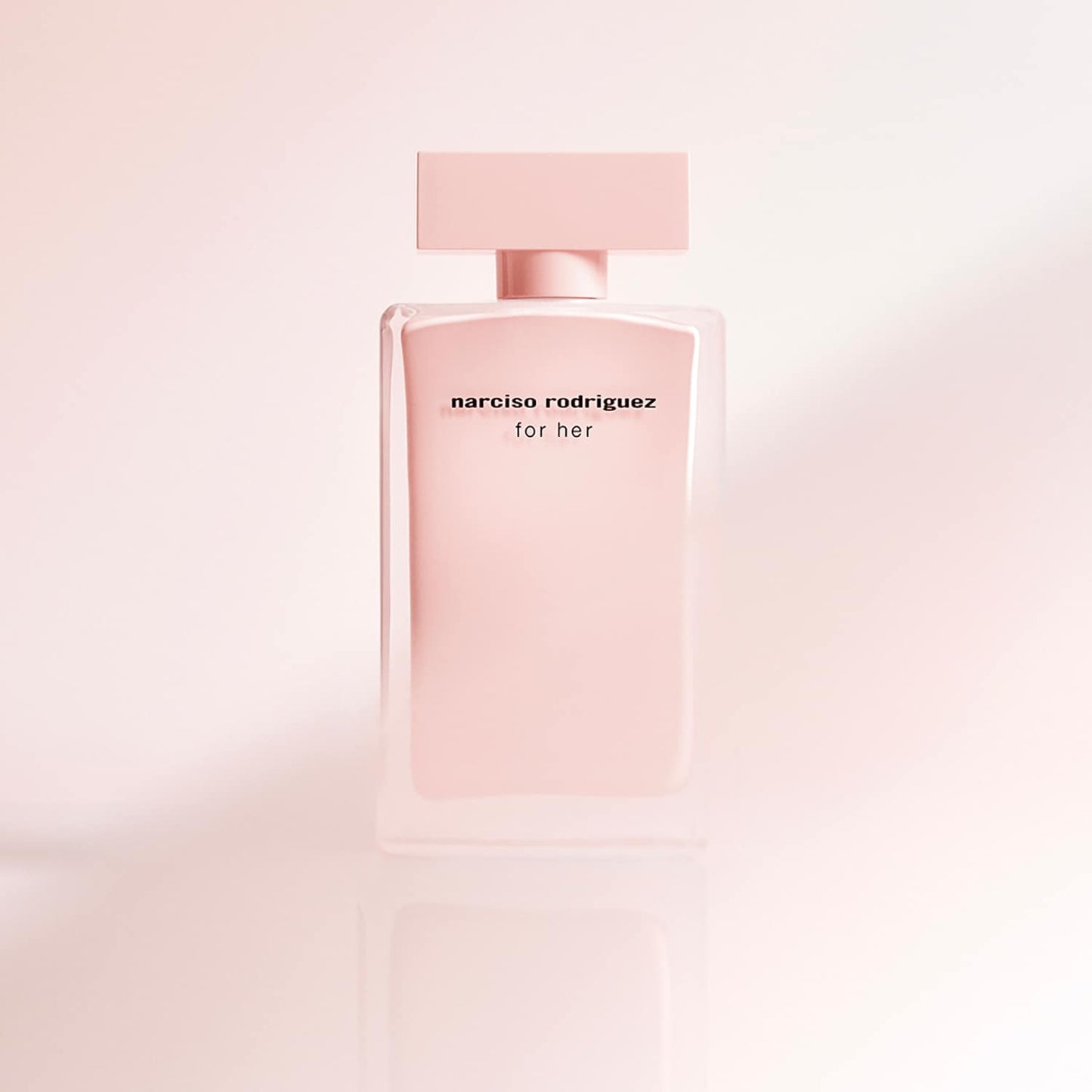 <strong> NARCISO RODRIGUEZ <br> FOR HER </strong><br> Eau de Parfum