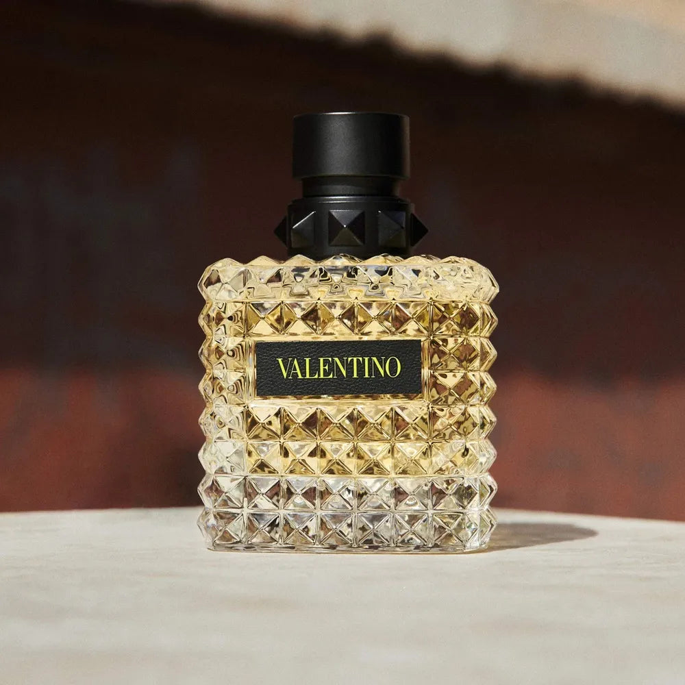 <strong> VALENTINO <br> DONNA BORN IN ROMA YELLOW DREAM </strong><br> Eau de Parfum